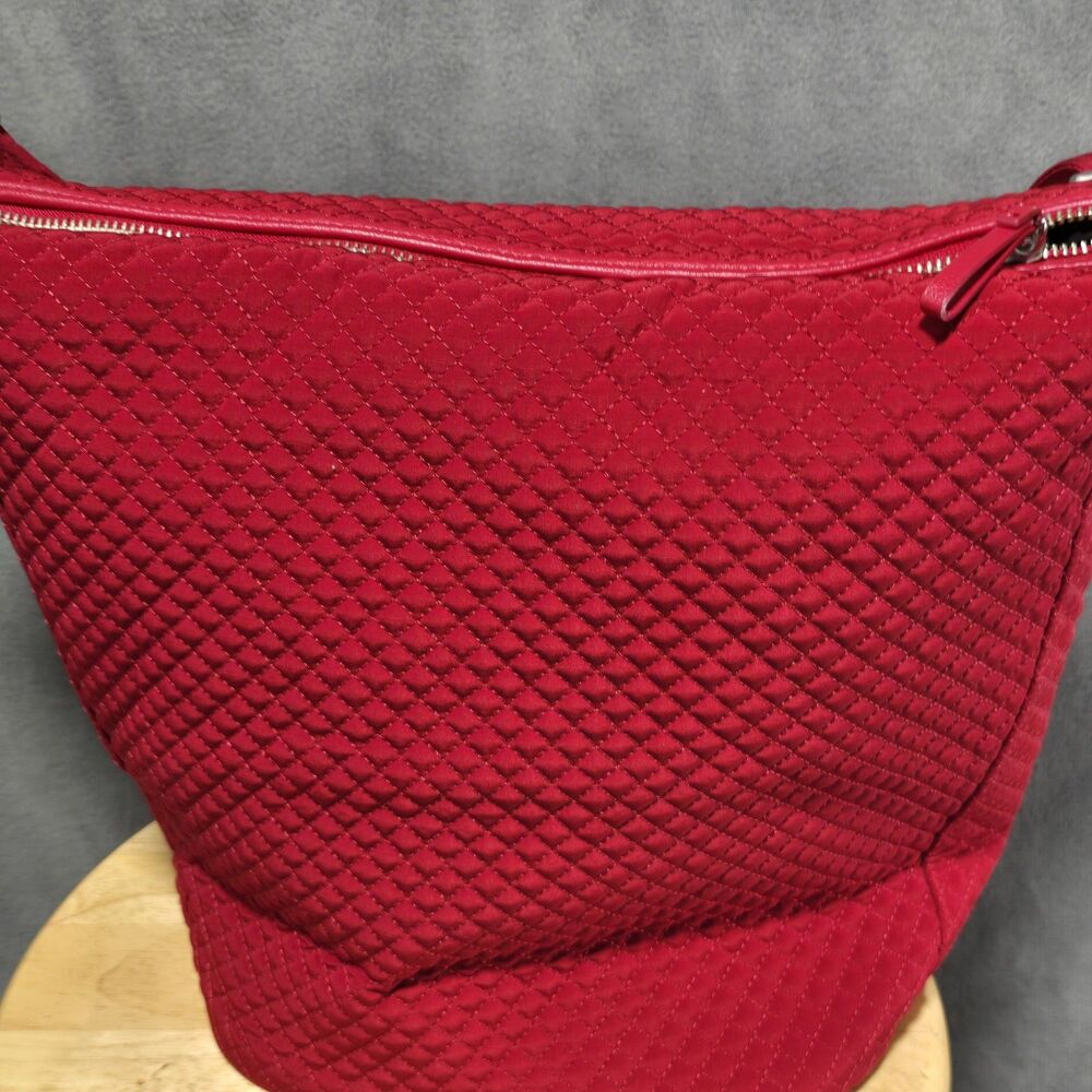 Vera Bradley Hobo Shoulder Bag Purse‎  True Red Quilted Side Pocket 14x12x6 - Picture 4 of 5